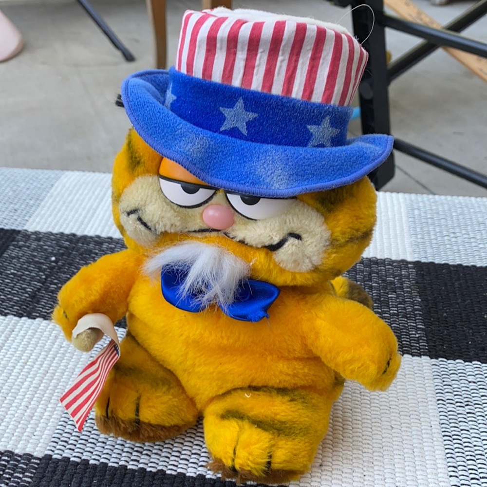 Vintage Garfield Uncle Sam patriotic plush 1981
